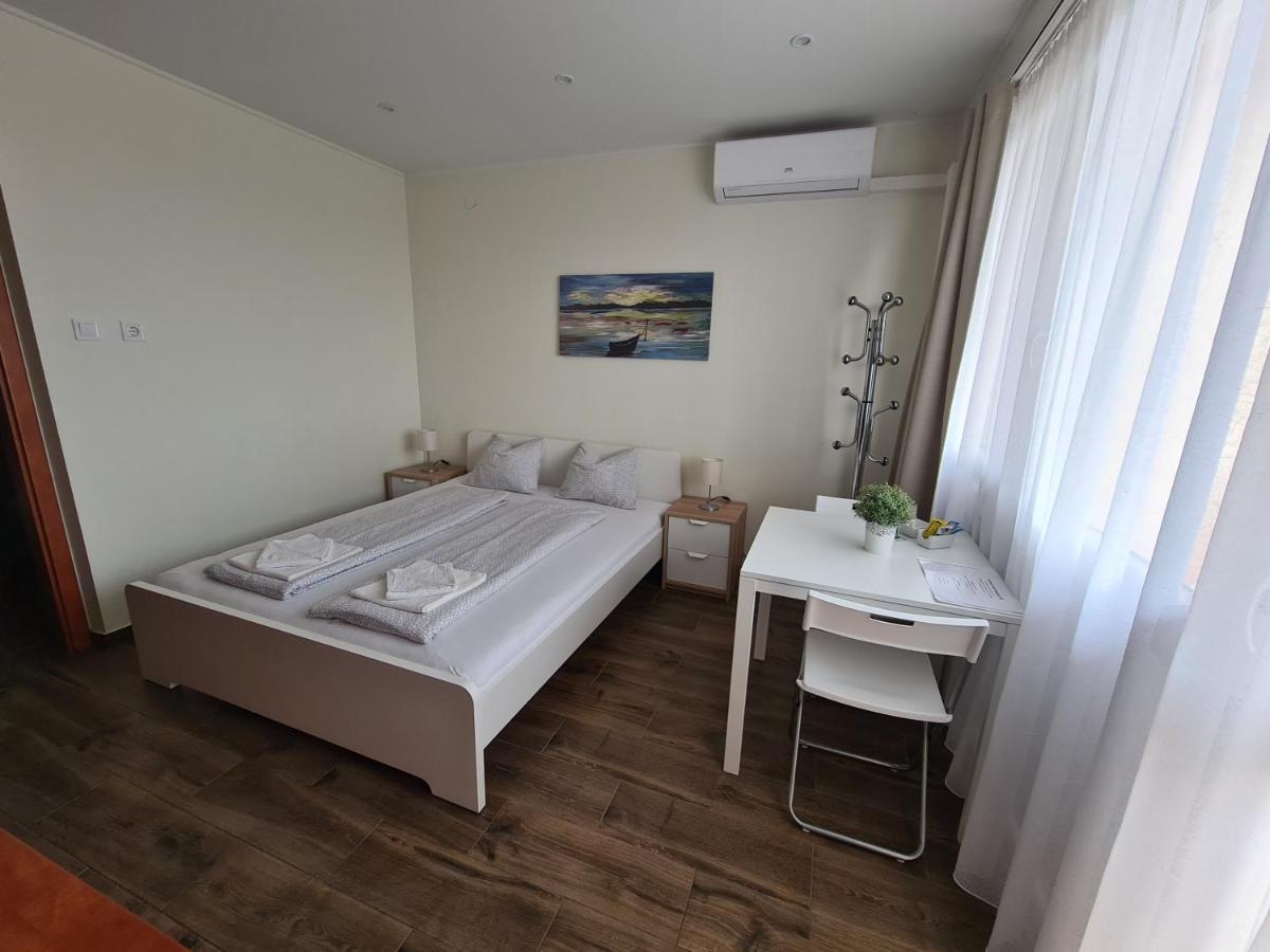 Surman Apartmanok Siofok Bagian luar foto